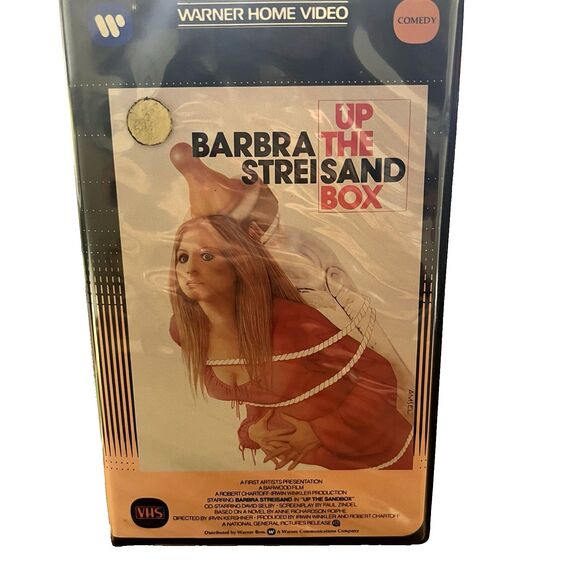 Barbra Streisand Up The Sand Box VHS Hard Clam Shell 1972 - Picture 3 of 6